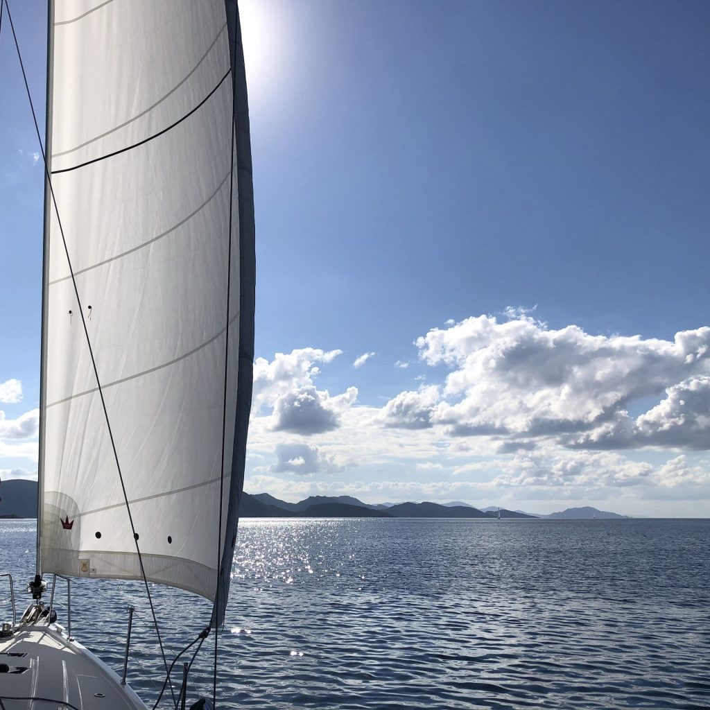 Yelken Kursu ile Denizde Özgürlük